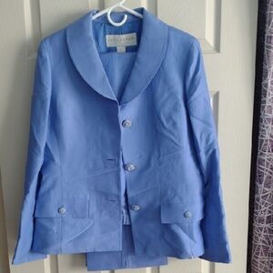 Doncaster Light Blue Blazer With Matching Slacks Women's Size 12